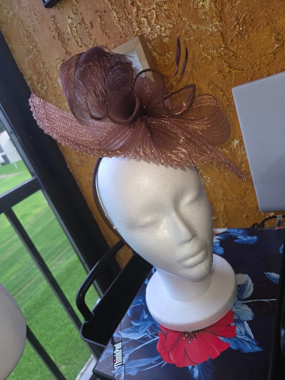 Elegant Rose Gold / Bronze Fascinator Head Piece with Pearl and Feather Detail